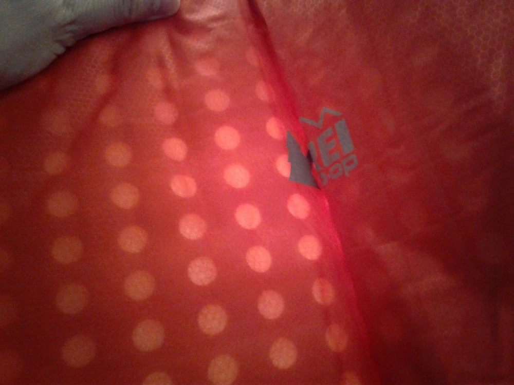 REI AirRail 1.5 Self-Inflating Pad 13 REI AirRail 1.5 Self-Inflating Pad - Image 11