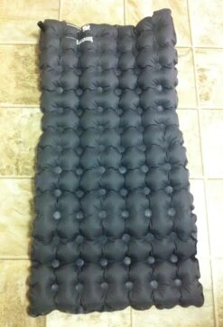 Crazy Creek Air Chair Compact -Mountain Hardwear Shop IMG 1852