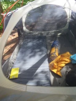 ALPS Mountaineering Lightweight Series Self Inflating Air Pads -Mountain Hardwear Shop mat 1